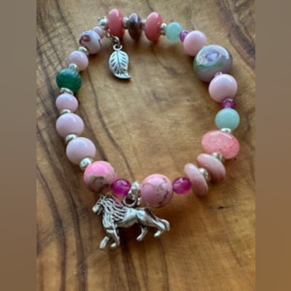 Semi precious Stone and glass bead bracelet - Picture 2 of 4